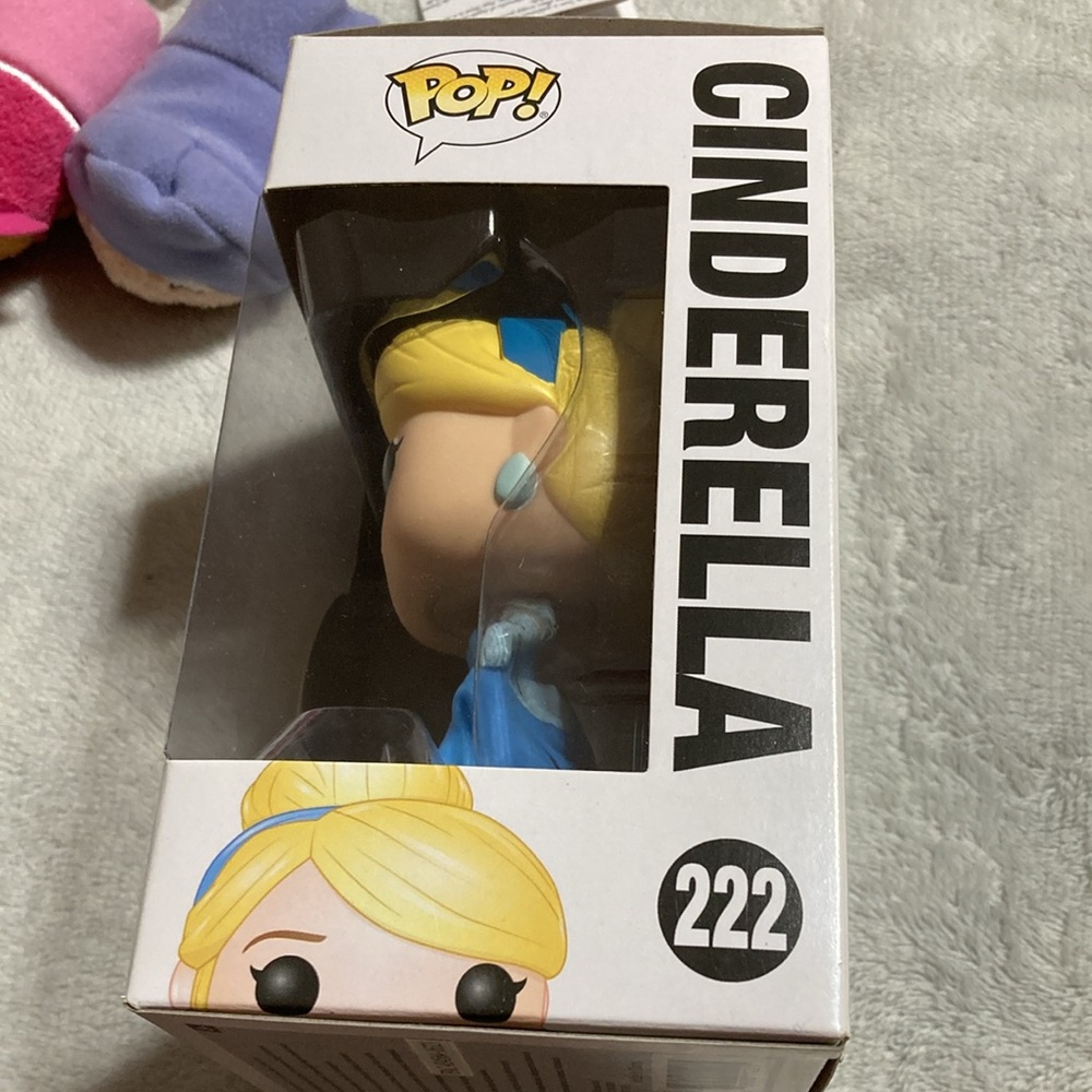 Funko Pop!! šøšš§āāļøCinderella, Perla Mouse, and Fairy Godmother. - Picture 7 of 8